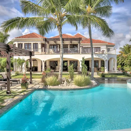 Villa Altamira *